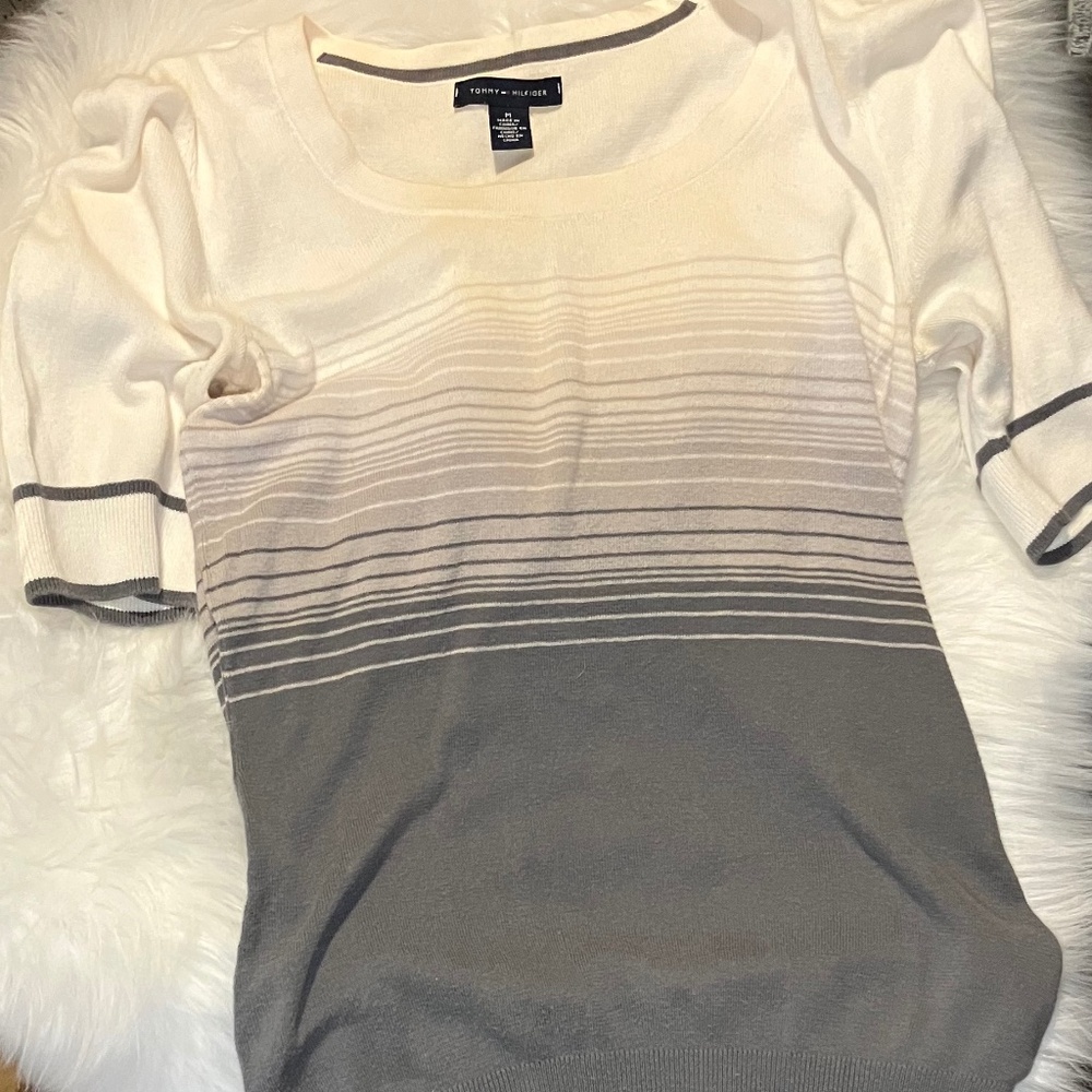 Tommy Hilfiger Grey & White Short Sleeve Sweater